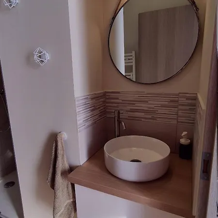 Work & Play - Ac - Netflix - Fast Wifi 公寓