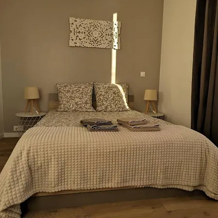 Work & Play - Ac - Netflix - Fast Wifi 公寓